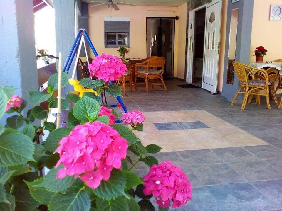 Apartments Haris Olympiakí Aktí Luaran gambar
