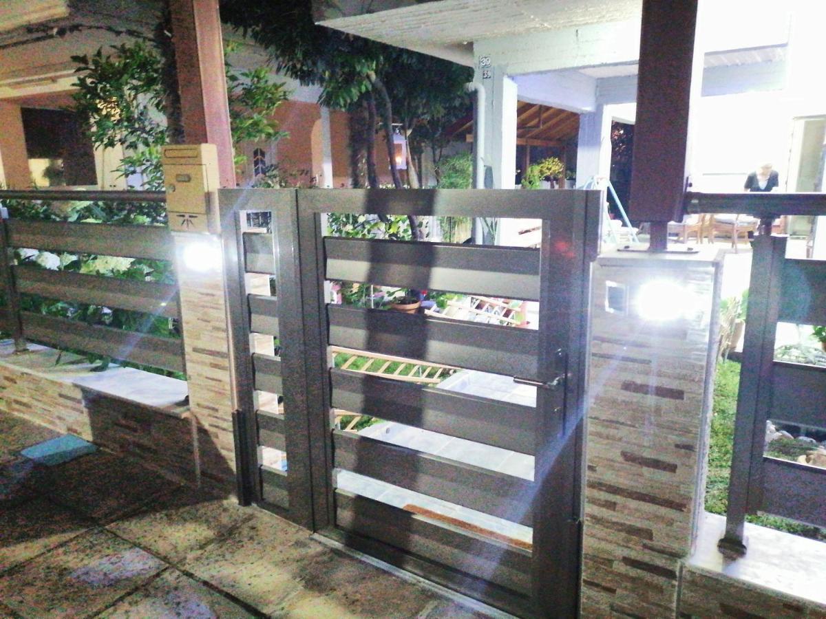Apartments Haris Olympiakí Aktí Luaran gambar